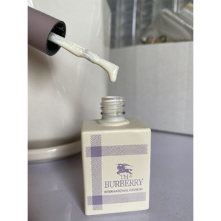 Sơn gel Đen, Trắng Hãng BurBerry