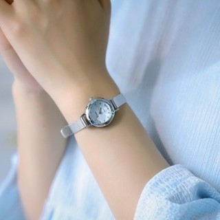 Đồng hồ nữ dây kim loại Yuhao ( màu bạc)