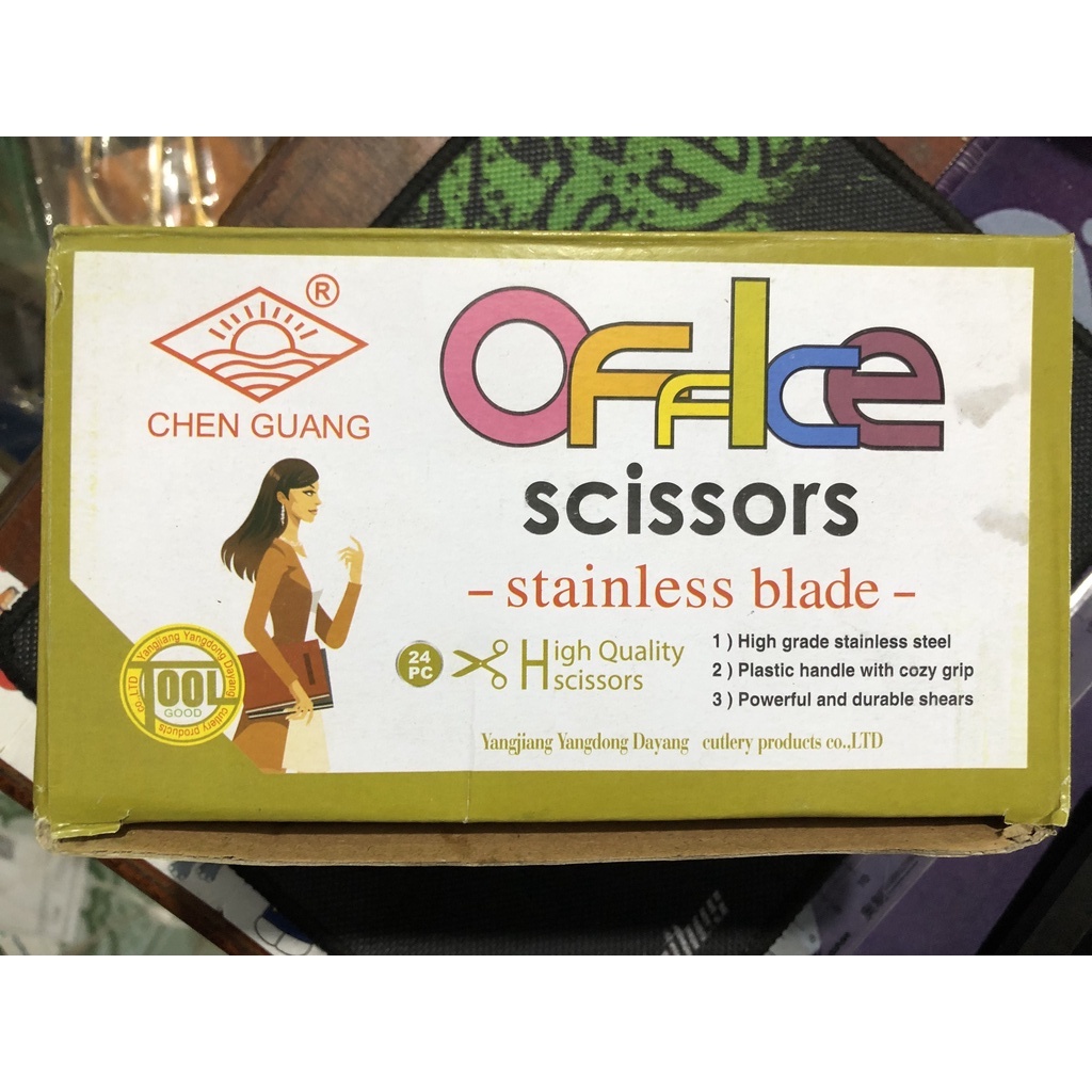 Hộp 24 Kéo Thủ Công Vàng