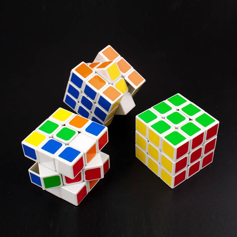 lật  màu  Quà tặng ngày Tết thiếu nhi của khối lập phương Rubik