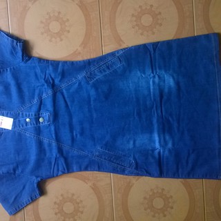 ĐẦM JEAN SUÔNG CỔ V PHỐI TÚI – MS: T1144 | BigBuy360 - bigbuy360.vn