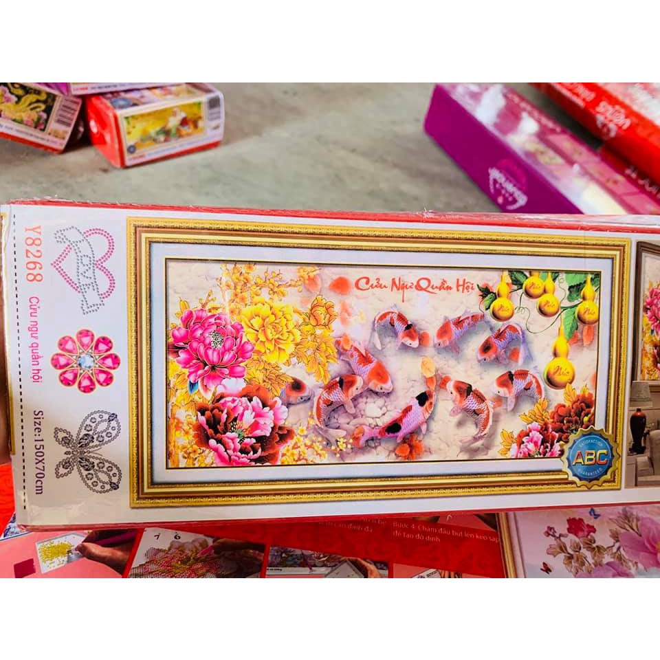Tranh đính đá cá cửu ngư quần hội KT:130x60cm,150x70cm. Tranh gắn đá tự làm.