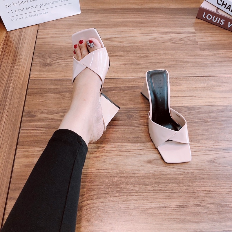 Guốc bản chéo gót tam giác cao 9p cực đẹp Chị Chảnh Store