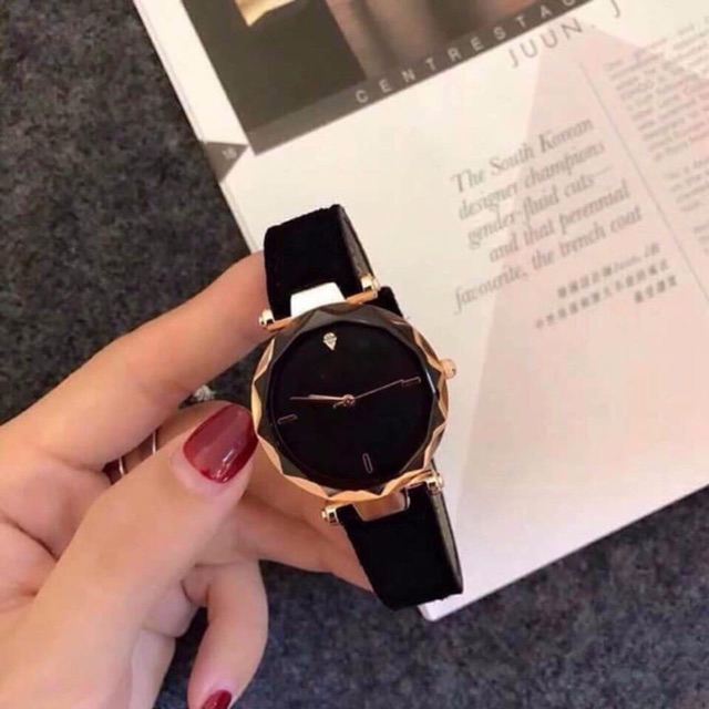 ĐỒNG HỒ NỮ DÂY DA MẶT VÁT CẠNH HN.WATCH DÂY DA LỘN KIM CƯƠNG SIÊU HOT | BigBuy360 - bigbuy360.vn