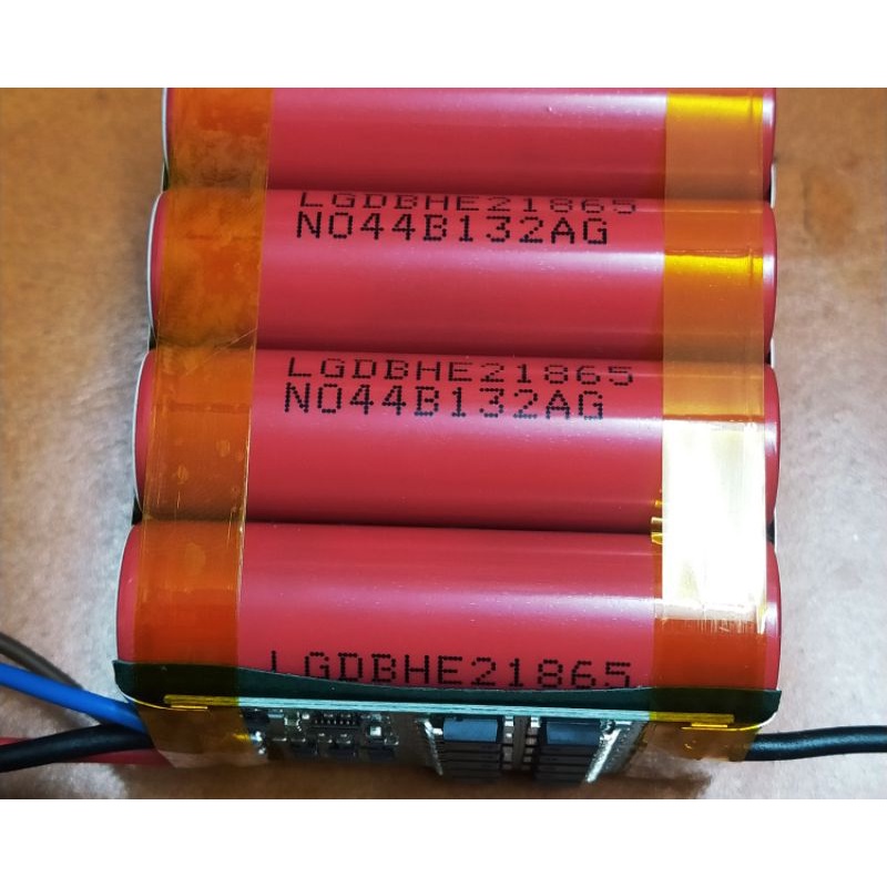 Khối pin 12v LG HE2 xả cao kèm mạch