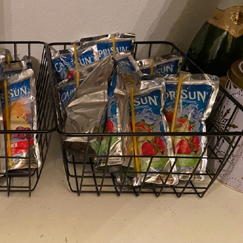 Set 2 Giỏ Đựng Mỹ Phẩm Bằng Kim Loại Tiện Dụng Cho Nhà Bếp / Phòng Tắm