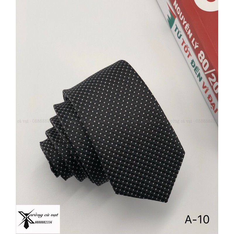 cà vạt đen chấm bi bản nhỏ 5cm cao cấp - cà vạt công sở