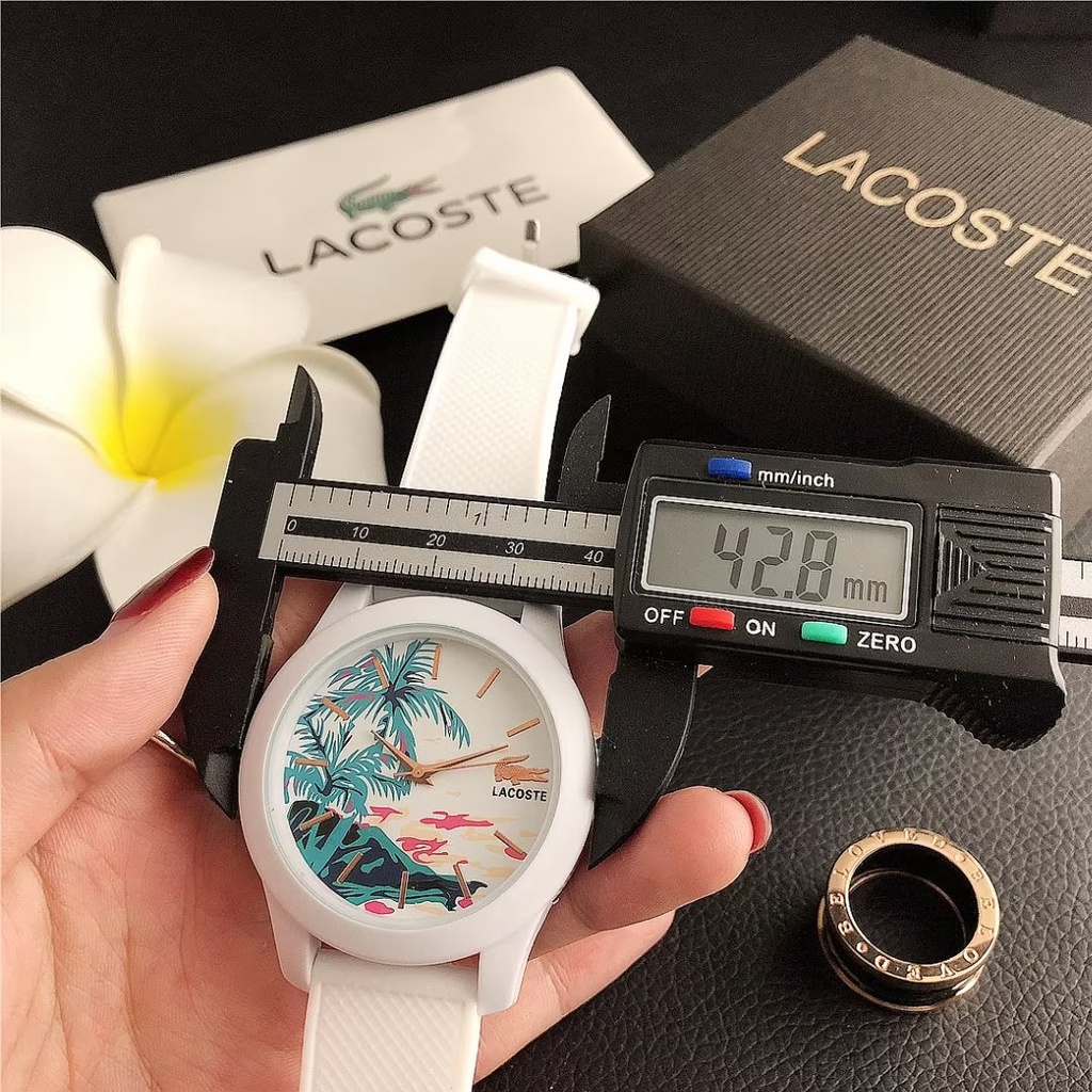 Đồng Hồ Đeo Tay Lacoste Mặt Tròn Đính Kim Cương Dây Da Dành Cho Cặp Đôi