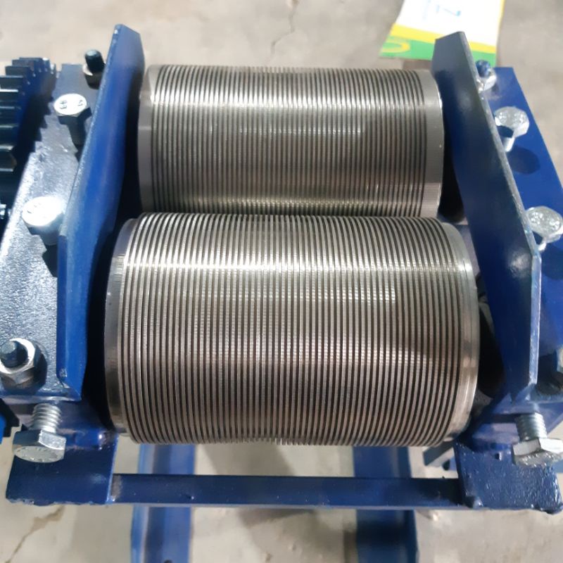 Máy Thái Da Heo Heo Bì Lợn Làm Nem quay tay đa năng Máy cắt lá chanh loại lớn Cỡ sợi 1mm Bảo Hành 3 tháng