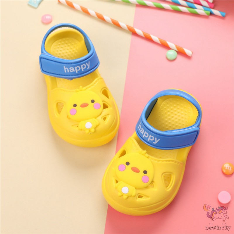 Giày sandal đế mềm chống trượt họa tiết hoạt hình phong cách Hàn Quốc thời trang cho trẻ