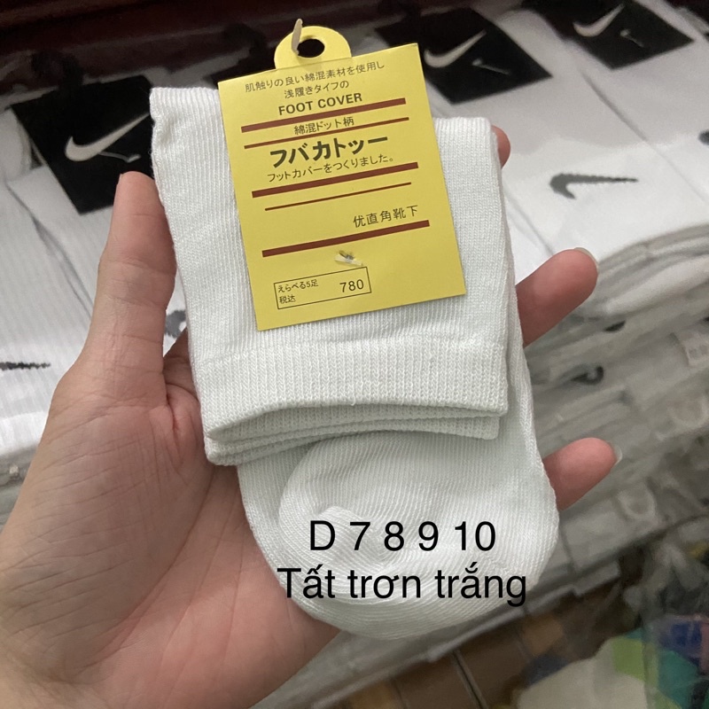Tắt cổ ngắn đủ màu sắc cho cả nam và nữ