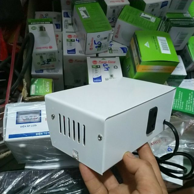 [Mã ELHA22 giảm 5% đơn 300K] Ổn áp bảo vệ tủ lạnh ELECTRON TH