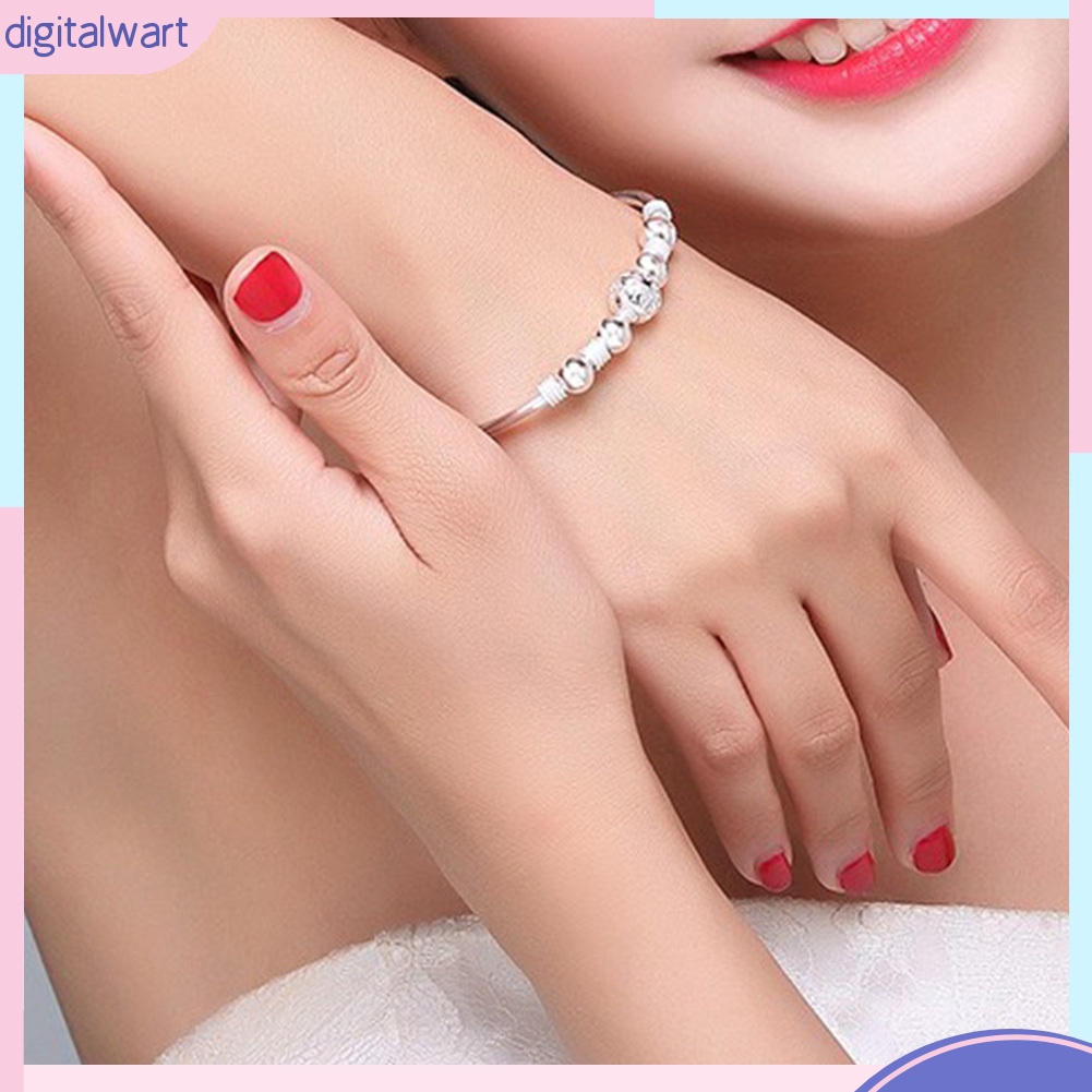 Vòng đeo tay thiết kế chuỗi hạt ngọc trai nhân tạo sang trọng cá tính dành cho nữ