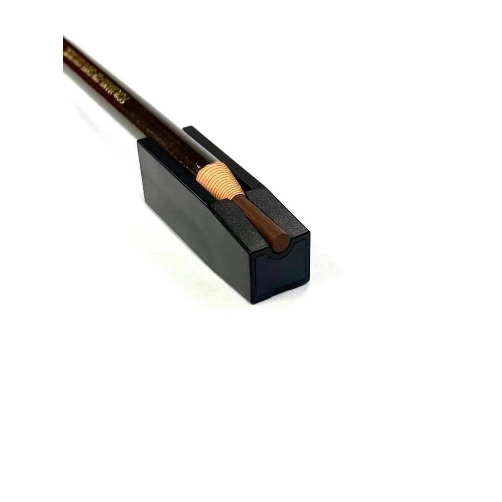 Cây gọt chì kẻ mày tiện lợi giúp chì không bị gãy, gọt mỏng, nét, gọt chì xé