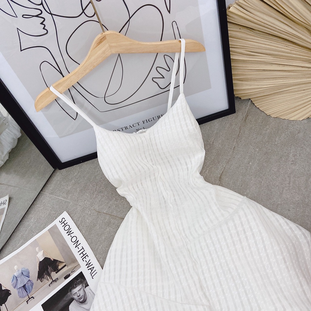 Đầm trắng hai dây hở lưng khoét eo dáng dài váy đi biển dạo phố HATI