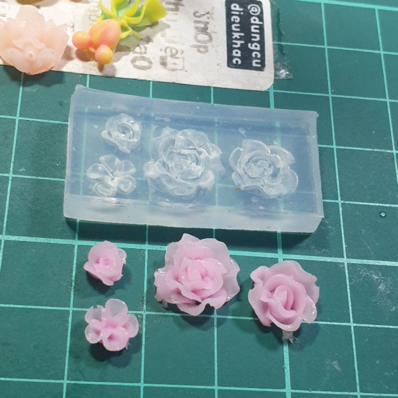 Khuôn charm hoa hồng 4d rõ khối