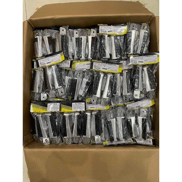 Gác chân sau cánh chim