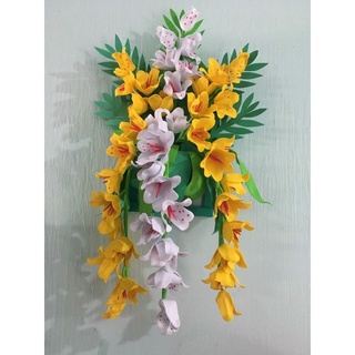 Lẵng hoa treo tường