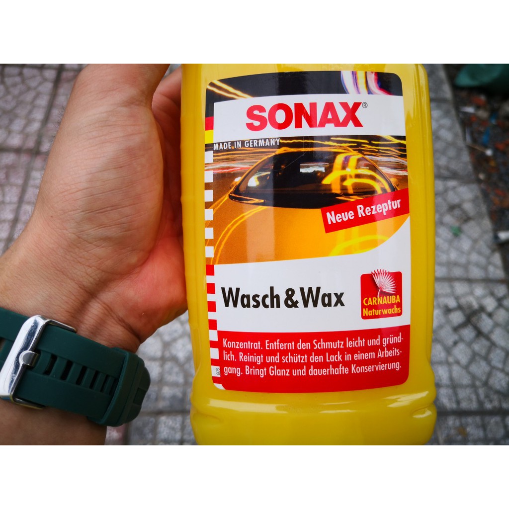 Nước Rửa Xe Đa Năng Bóng Sơn Kết Hợp Sonax Wash &amp; Wax 313341 1000ml + Khăn