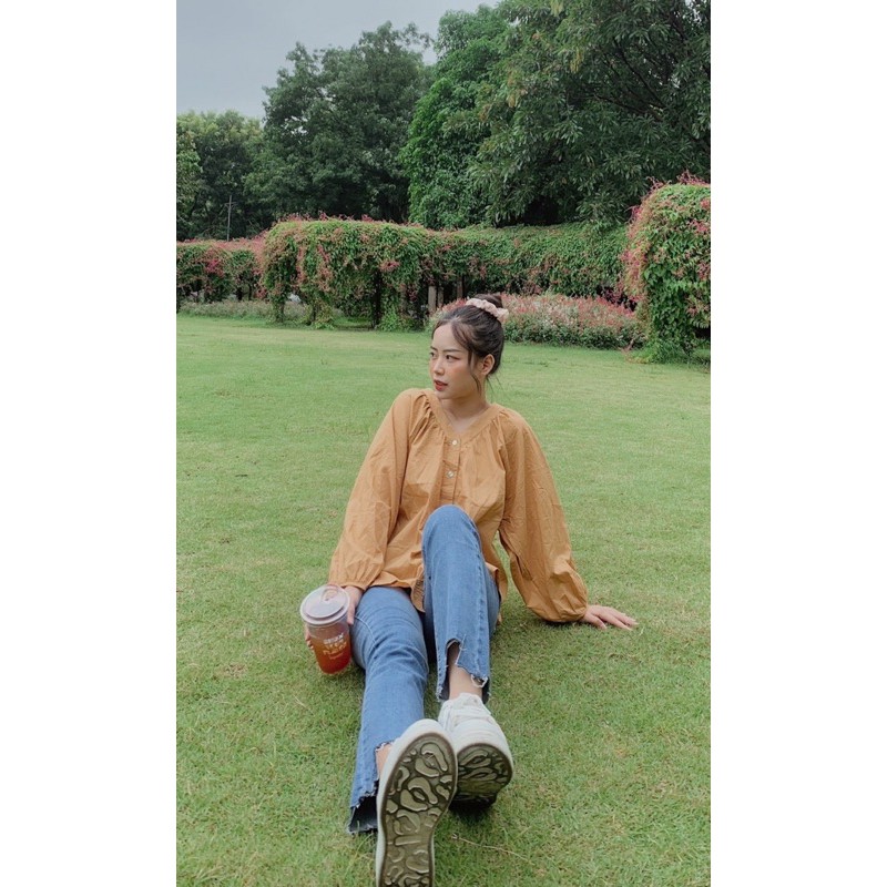 Áo sơ mi nâu cúc cài - Login Studios