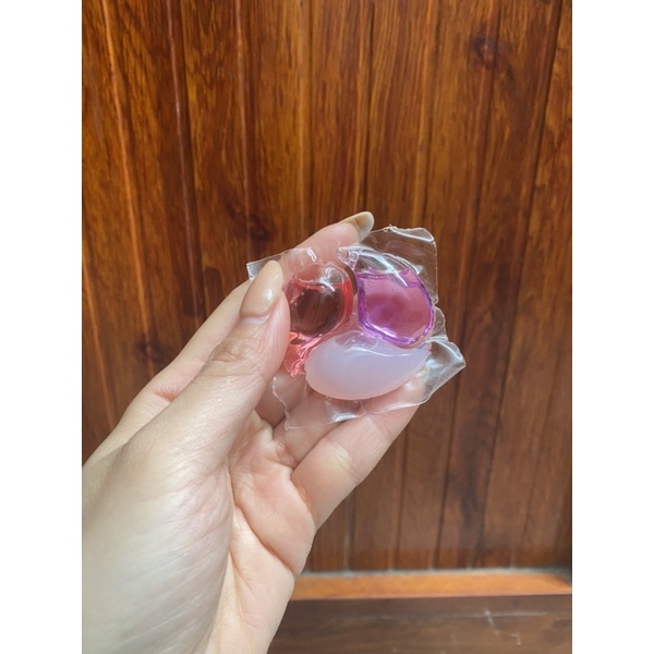 Viên giặt xả Omo 3in1