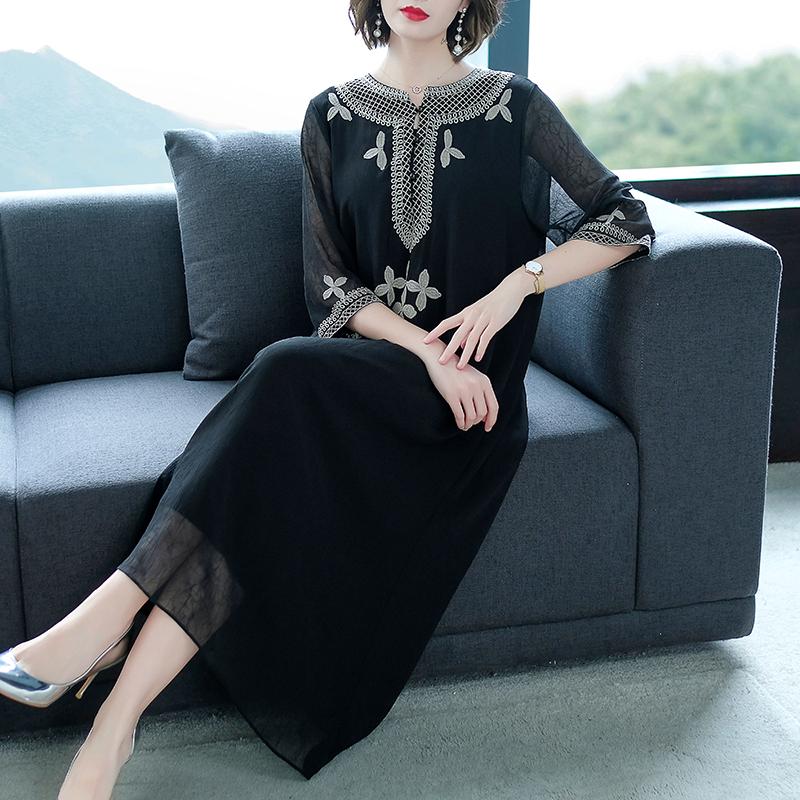 Đầm lụa họa tiết truyền thống size lớn thời trang nữ