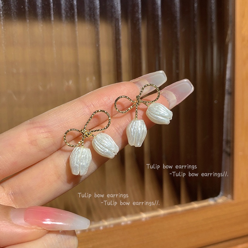 Khuyên Tai Hoa Tulip Mới Cho Nữ