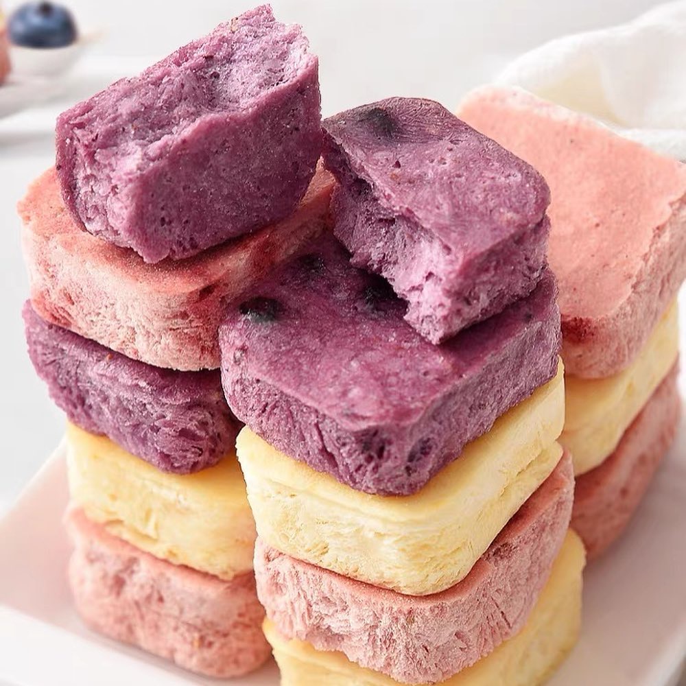 SỮA CHUA HOA QUẢ SẤY LẠNH