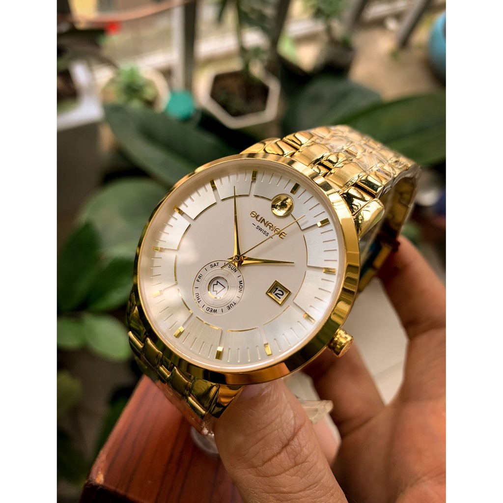 Đồng hồ sunrise size nam máy pin chống xước tốt