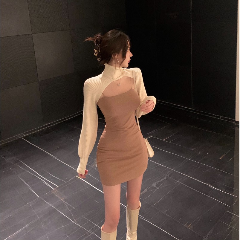 Đầm nữ dáng ôm hai dây kèm áo khoác Emilyshop