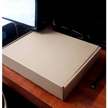 10 Hộp carton nắp cài, nắp gài 25x20x5 dùng đóng gói áo thun, quần áo brand, sách truyện cho các shop online