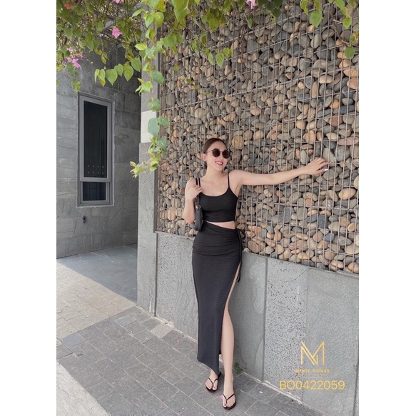 Combo 3: Set áo croptop nhún ngực + Chân váy 🖤 thelaniclothing