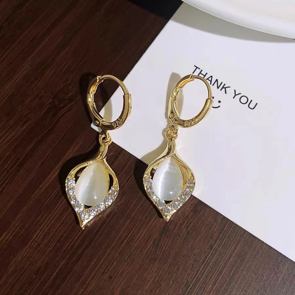 Bông Tai Hình Giọt Nước Đính Đá Opal Sang Trọng