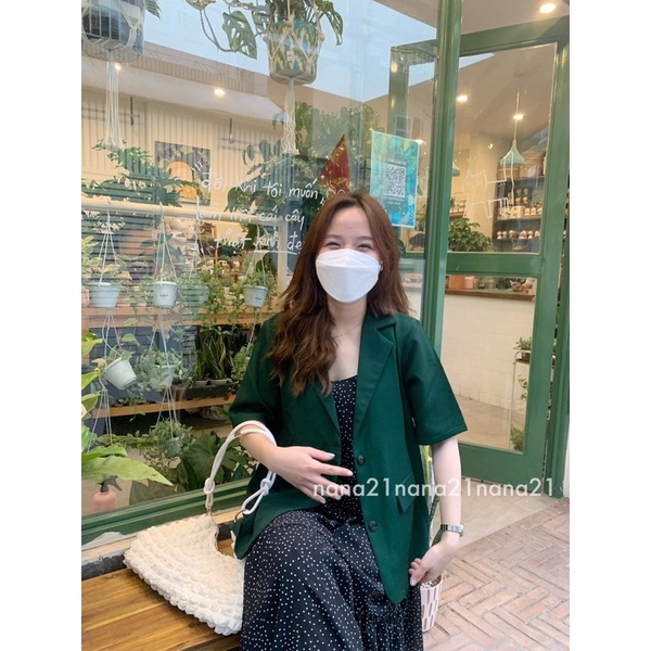 Áo blazer trơn cộc tay A22