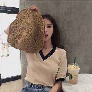 Áo len gân tăm cổ tim