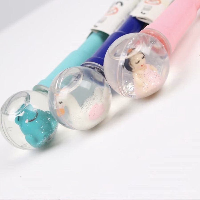 Xuất Đan Mạch! Bút bi phiên bản giáng sinh quả cầu tuyết siêu dễ thương