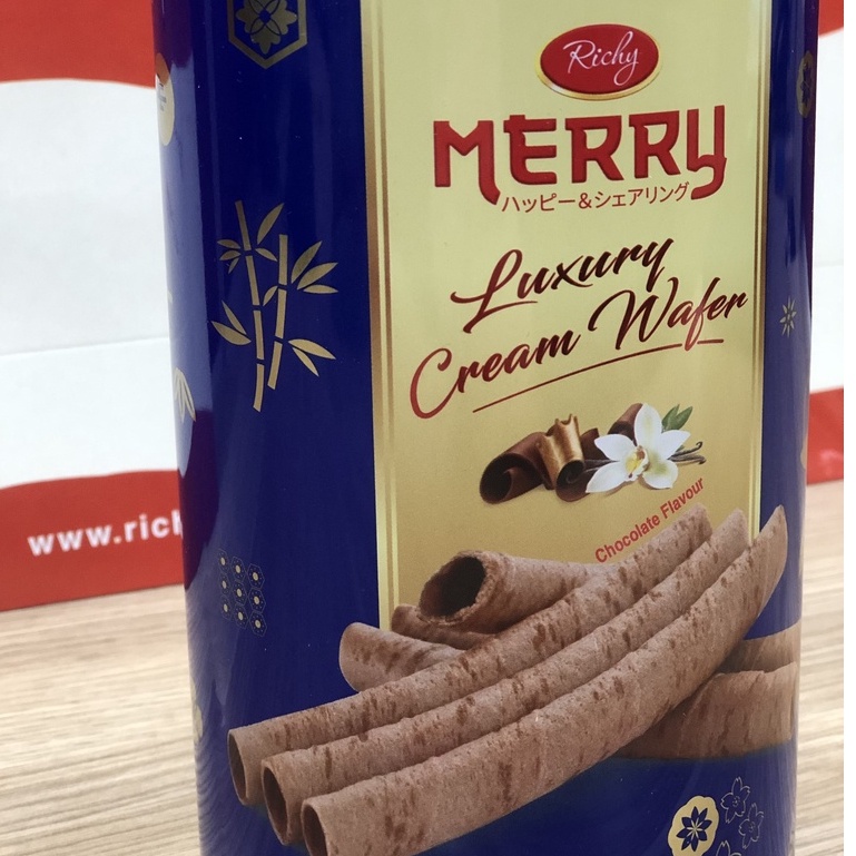 Bánh kem quế lon Merry hương socola 208g