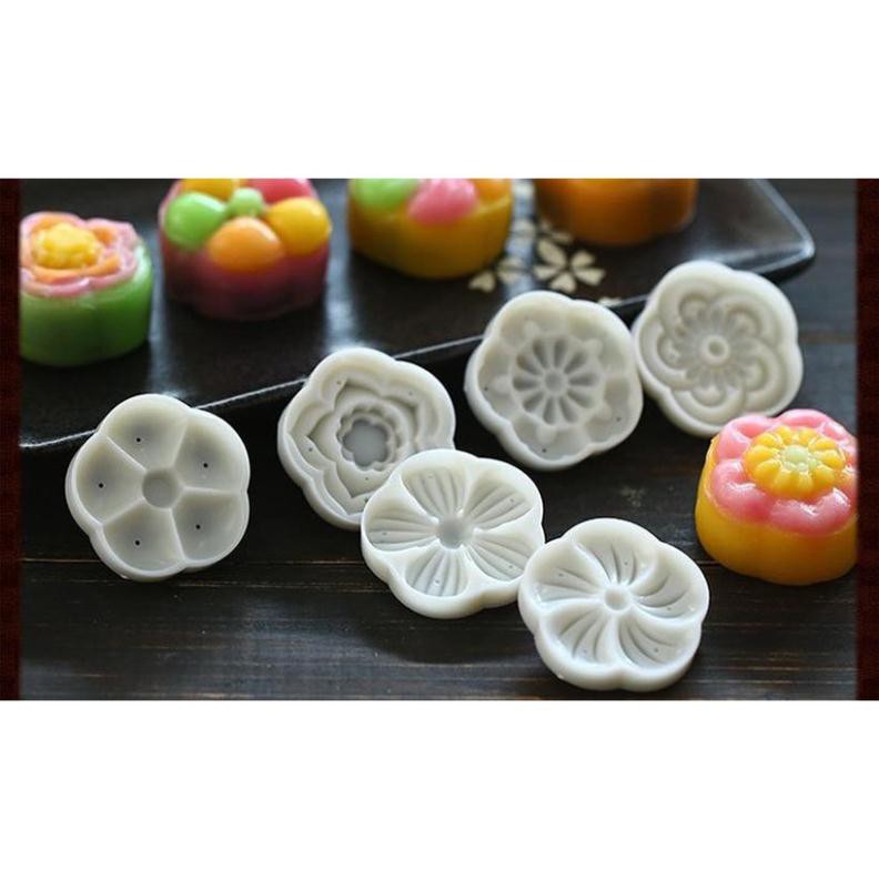 Khuôn trung thu 50 gam 3D 6 mặt