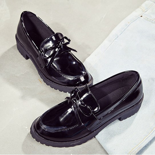 ulzzang [Hàng Về Sẵn] Giày lười da bóng đính nơ nhỏ xinh - dễ thương Giày nữ sinh Hàn Quốc | BigBuy360 - bigbuy360.vn