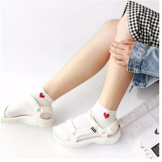 Vớ nữ có hình trái tim rất xinh. tất nữ cổ ngắn hình trái tim