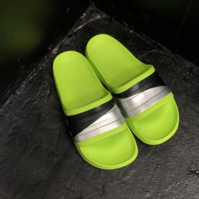 Đúc das duramo slide camo 2019