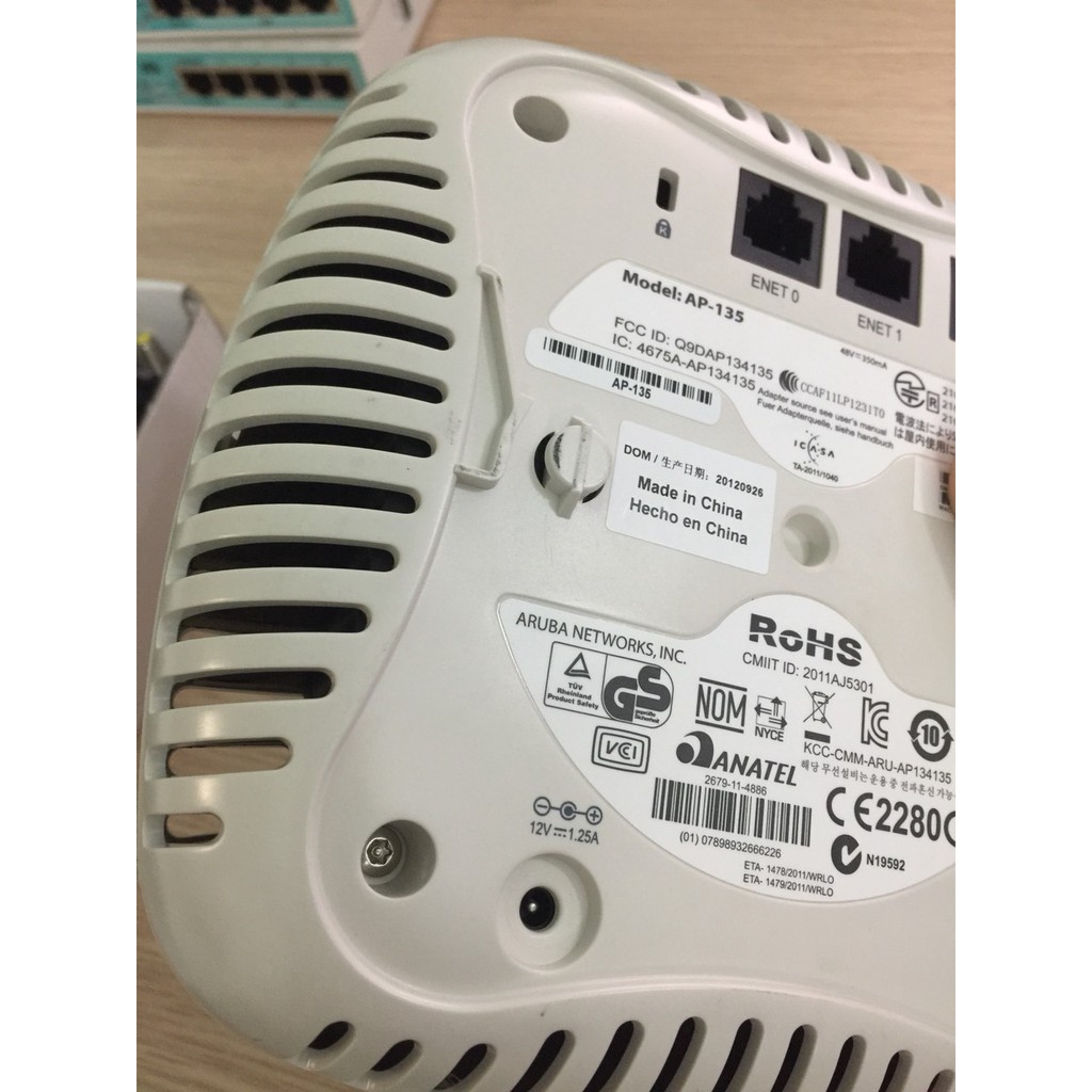 Bộ phát wifi Aruba 135 (IAP 135) chuẩn N, hai băng tần, tính năng MESH vs ROAMING | BigBuy360 - bigbuy360.vn