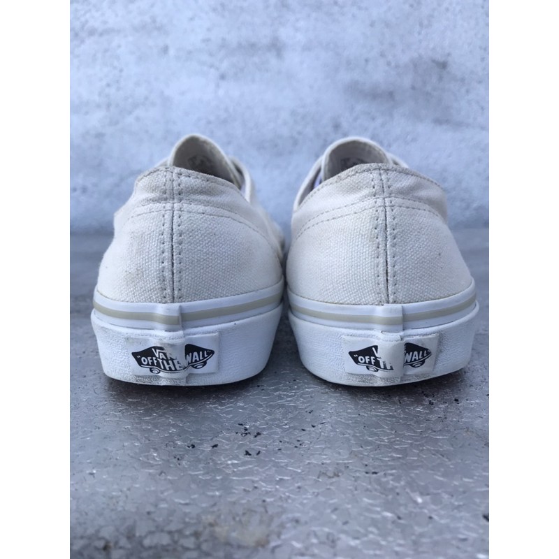 (Size 35-39). Real2nd. Nt hỏi size trc ạ.Giày vans Chính Hãng trắng kem vải bố