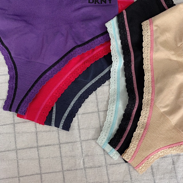 [Mã FAMAYWA2 giảm 10K đơn 50K] ☀️Quần chip DKNY dư xịn | BigBuy360 - bigbuy360.vn