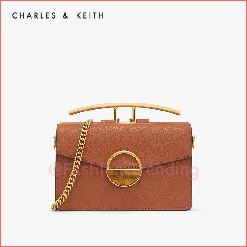 Charles and Keith 2020 Mùa xuân mới CK2-20781177-2 Túi xách kim loại Túi đeo vai nữ