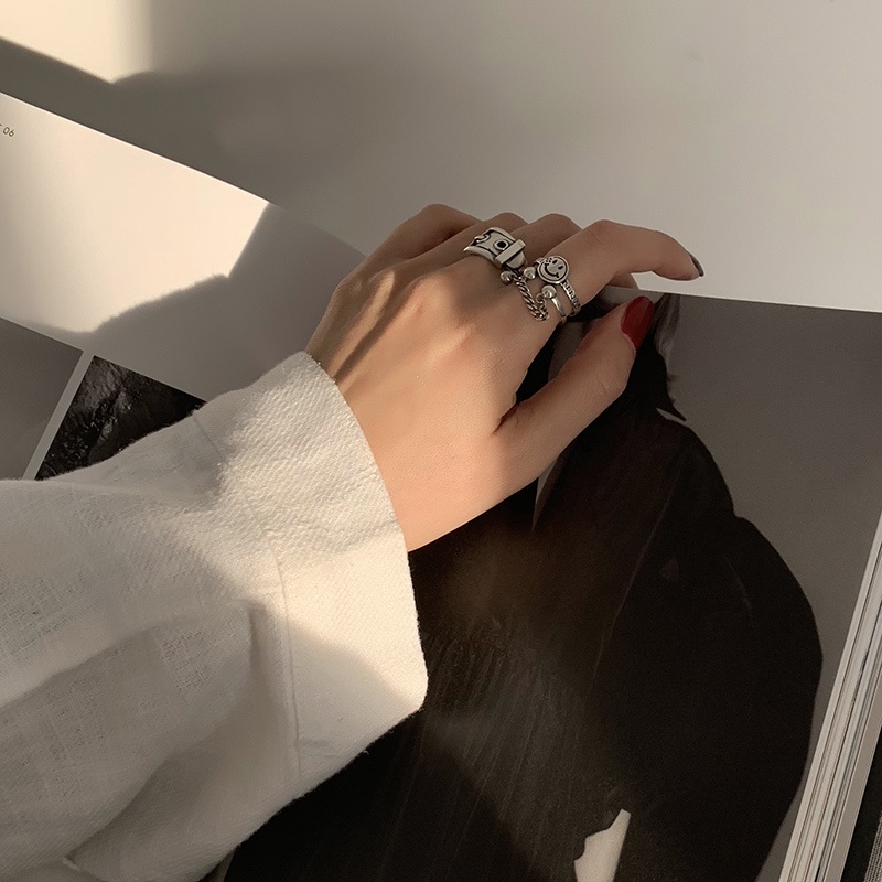Nhẫn Hình Mặt Cười Phối Dây Xích Thiết Kế Đơn Giản Thời Trang Cá Tính