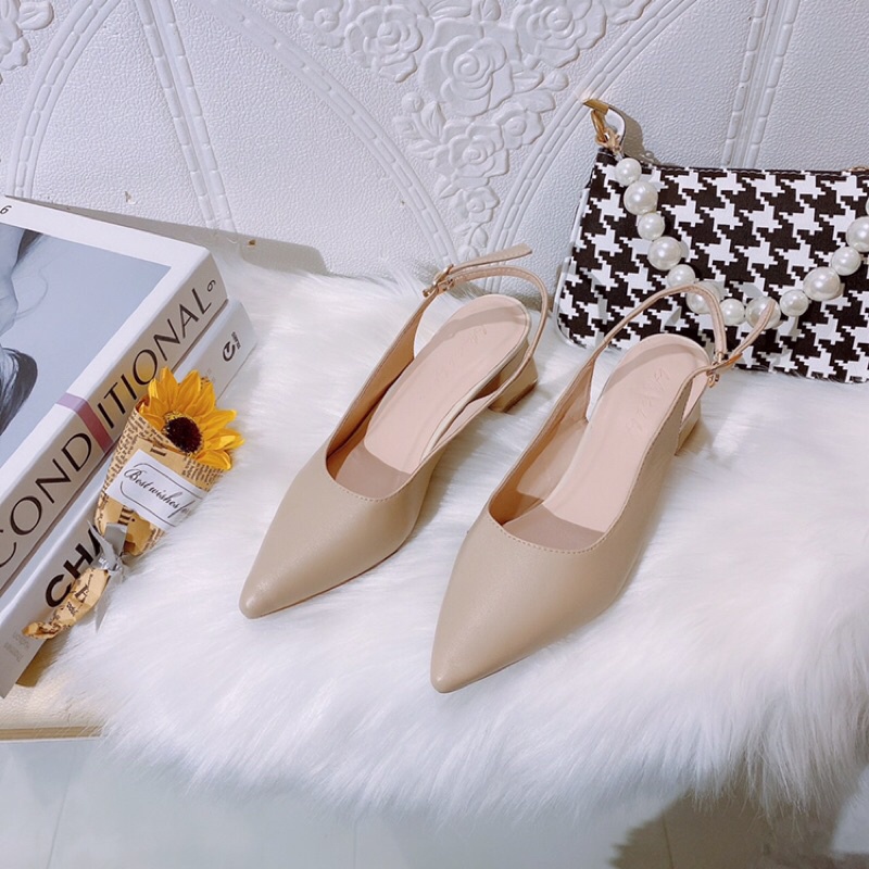 [Xả hàng] Giày sandal bít mũi công sở gót vuông điểm viền vàng kiểu dáng cổ điển