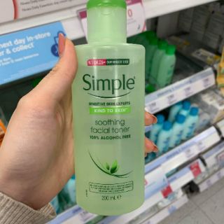 Nước hoa hồng simple