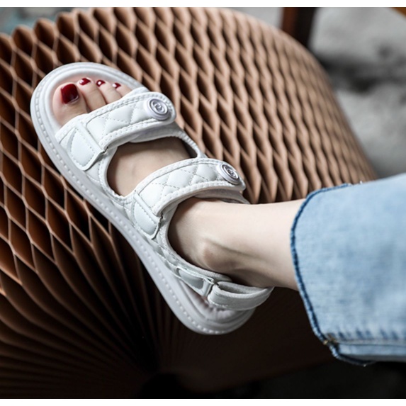 Giày Sandal Thể Thao Đế Dày Phong Cách Thời Trang Mới Dành Cho Nữ 2022
