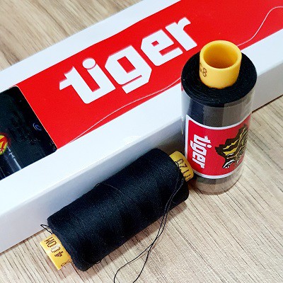 Set 10 Cuộn Chỉ May Lõi Nhỏ 400m Nhiều Màu